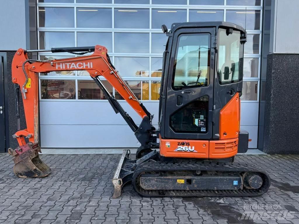 Hitachi ZX26U-6 CR Minibagger < 7t
