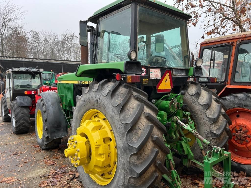John Deere 4755 Traktoren
