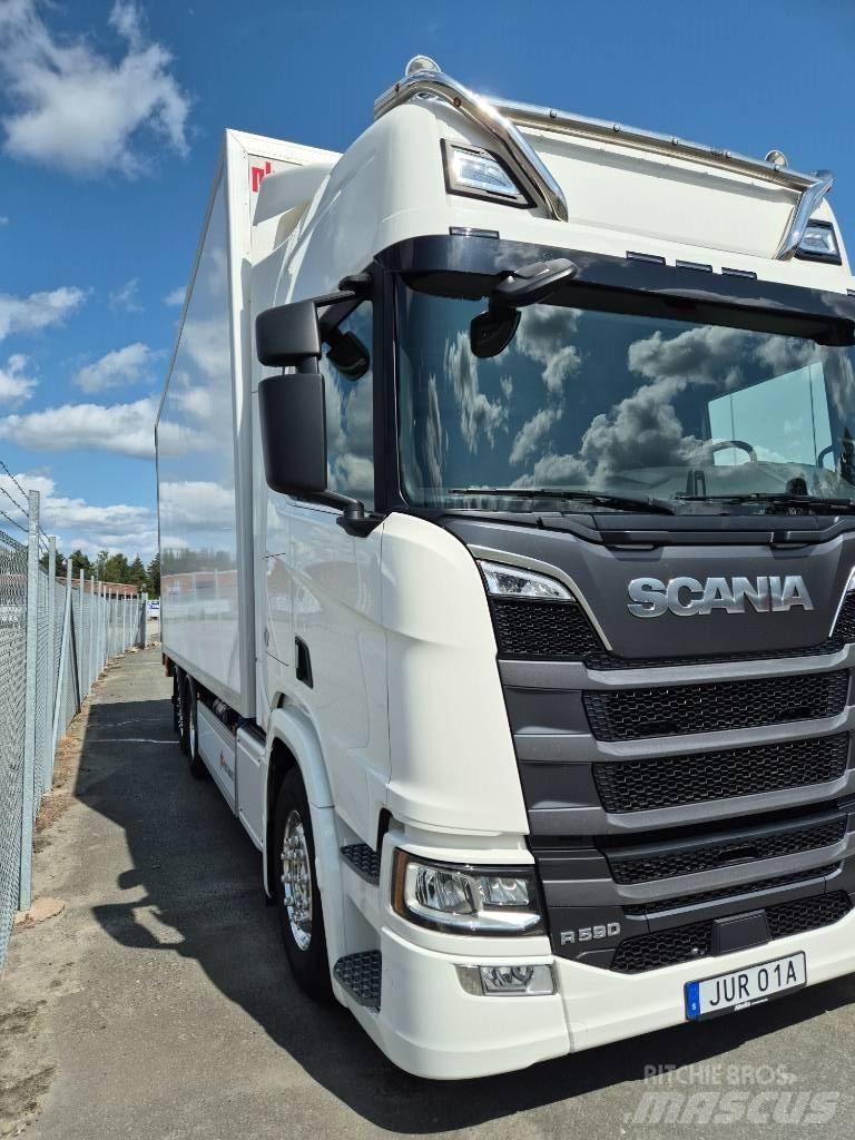 Scania R 590 Kofferaufbau