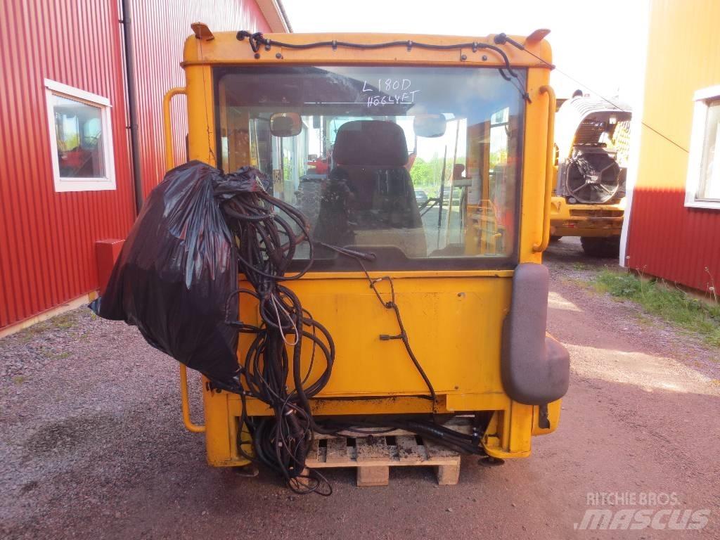 Volvo L 180 D Kabinen