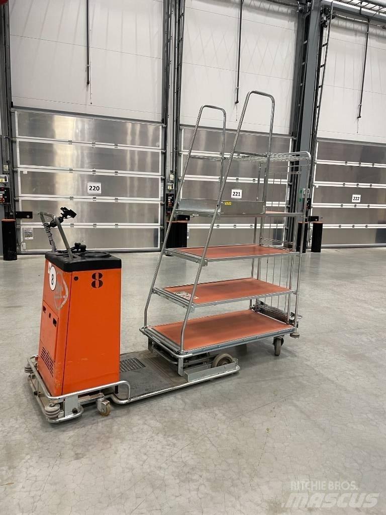 BT 609 AC TT Niederhub-Kommissionierer