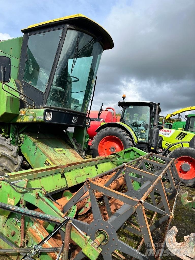 John Deere 1055 Mähdrescher