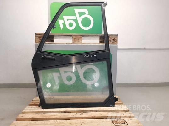 CAT TH417C door Kabinen