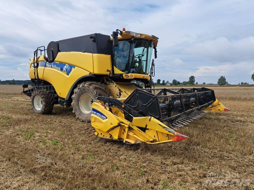 New Holland CX 8080 Mähdrescher