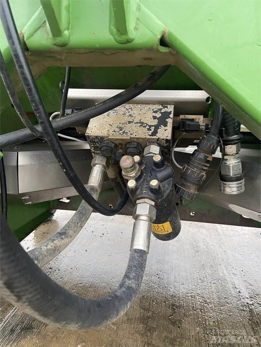 Amazone ZA-TS4200 Düngemittel-Sprüher