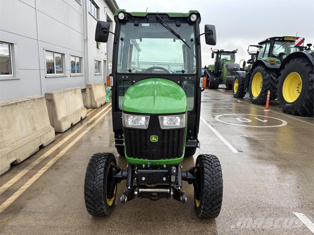 John Deere 2038R Kleintraktoren