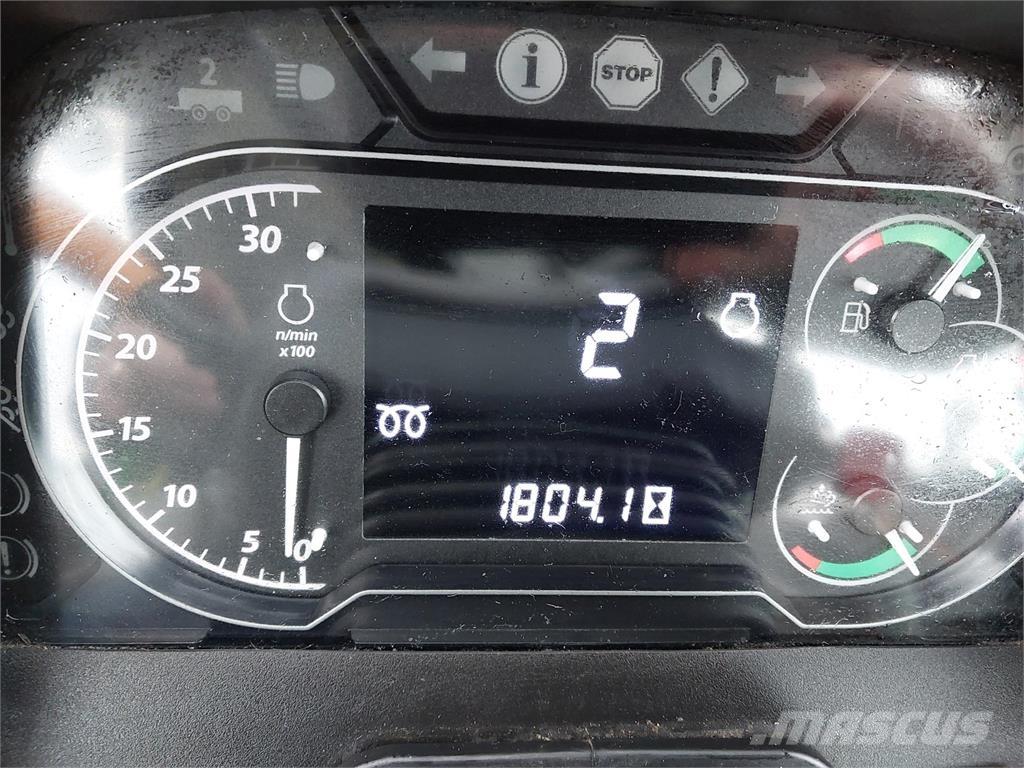 John Deere 5100M Traktoren