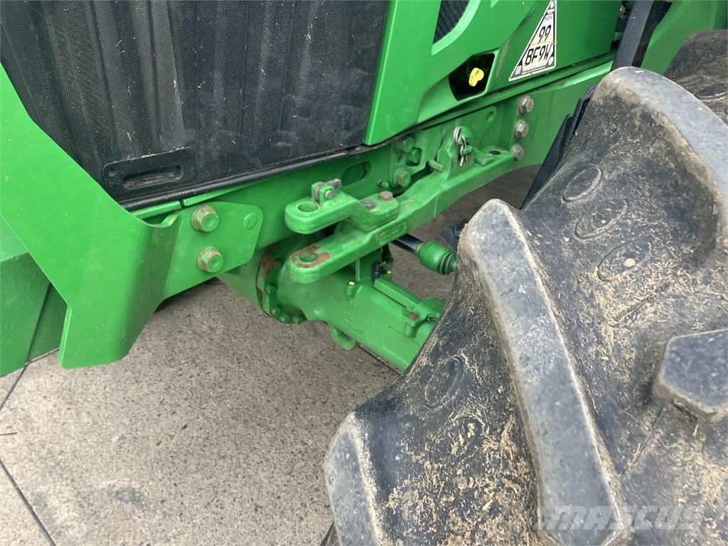 John Deere 6100M Traktoren