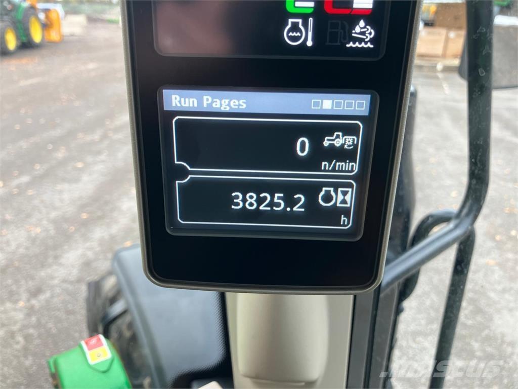 John Deere 6110M Traktoren