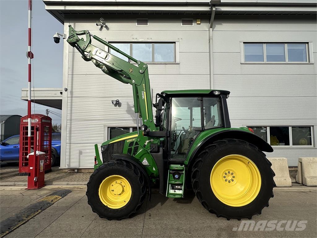 John Deere 6120M Traktoren
