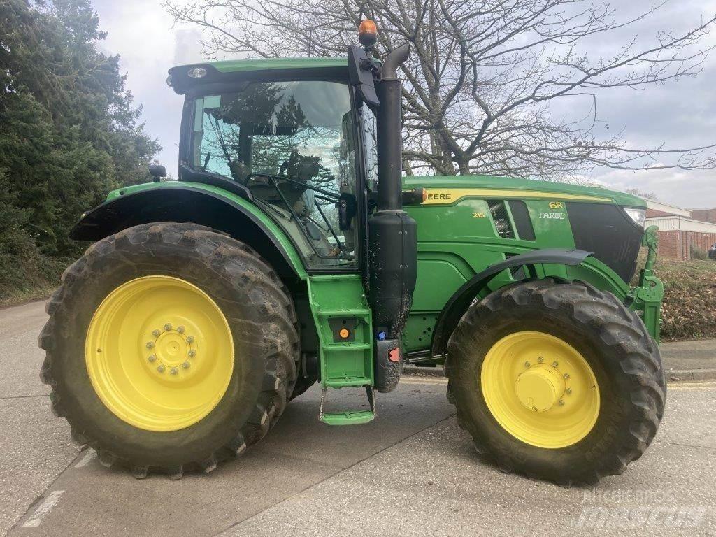 John Deere 6215R Traktoren
