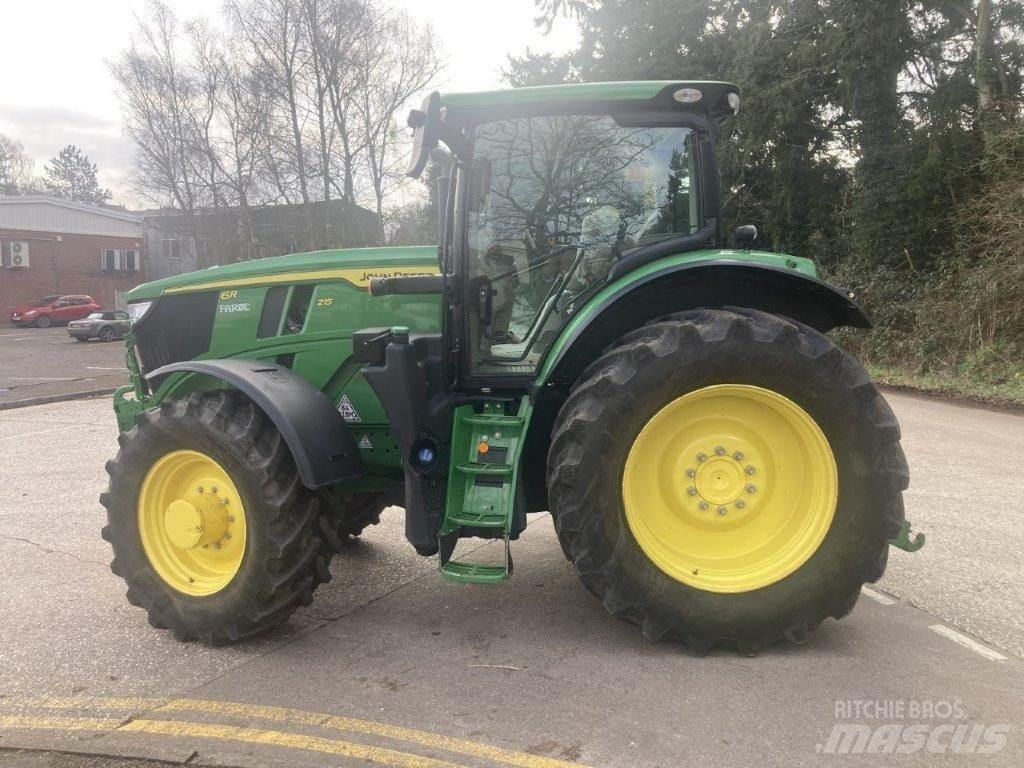 John Deere 6215R Traktoren