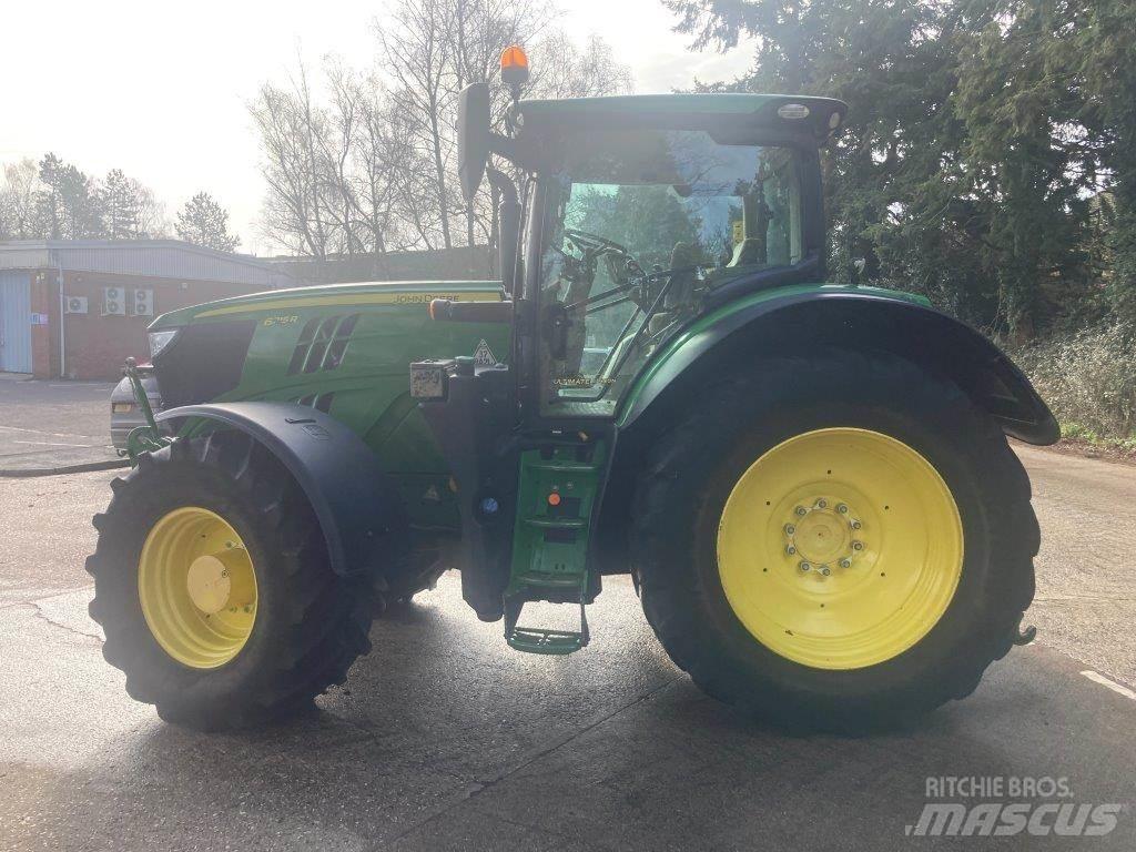 John Deere 6215R Traktoren