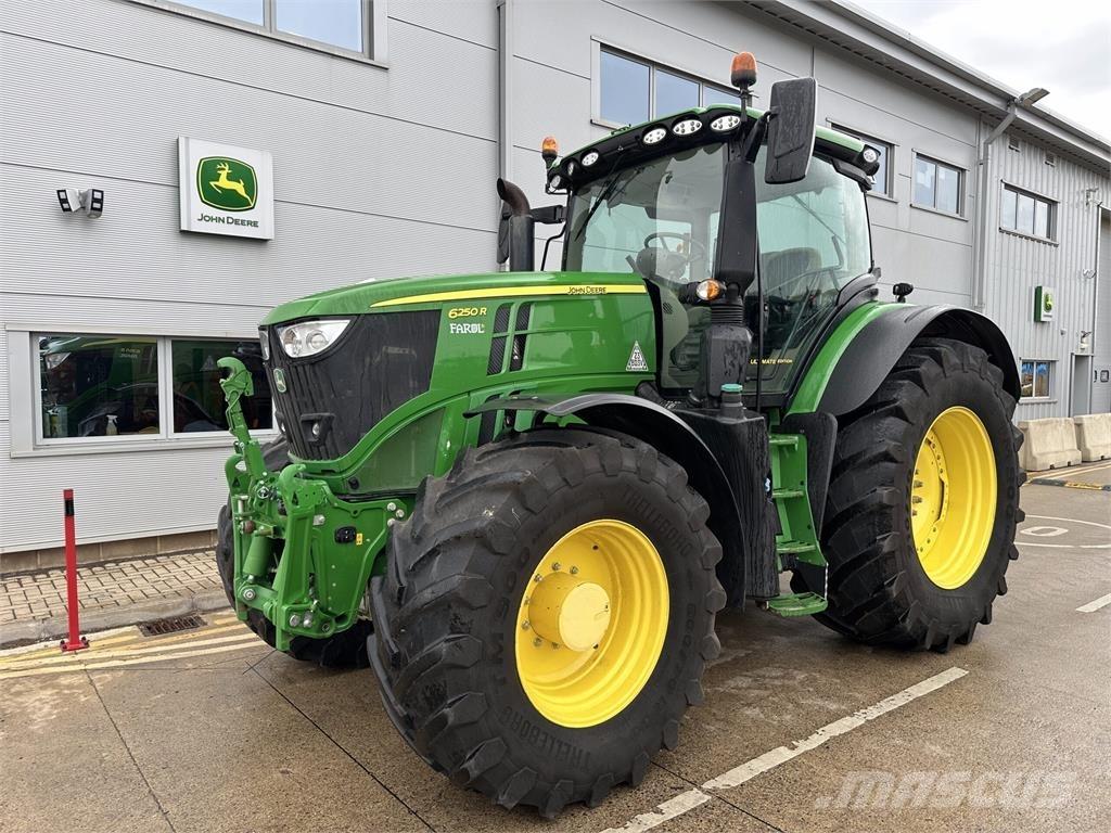 John Deere 6250R Traktoren