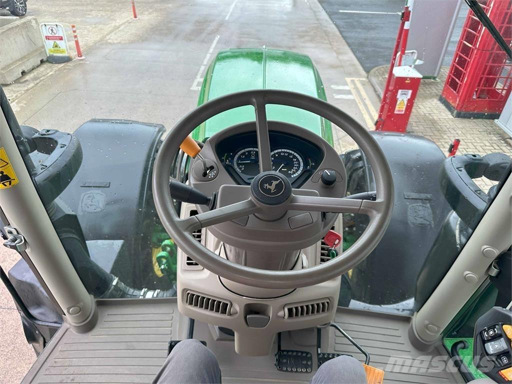 John Deere 6250R Traktoren