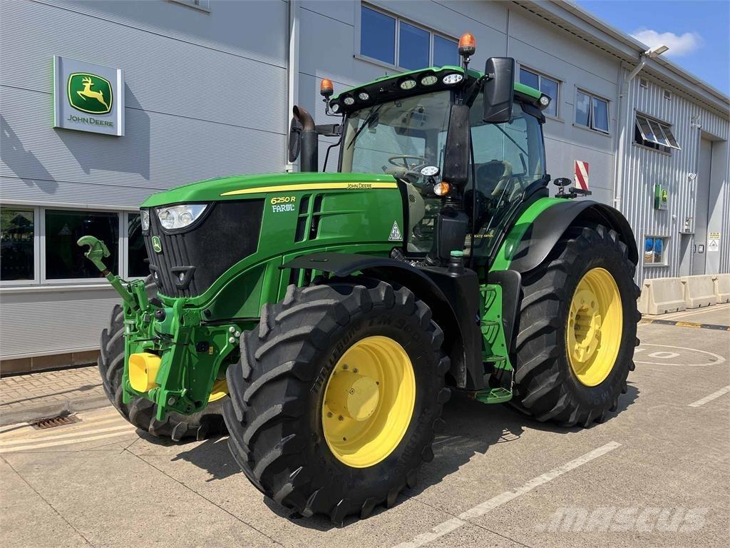 John Deere 6250R Traktoren