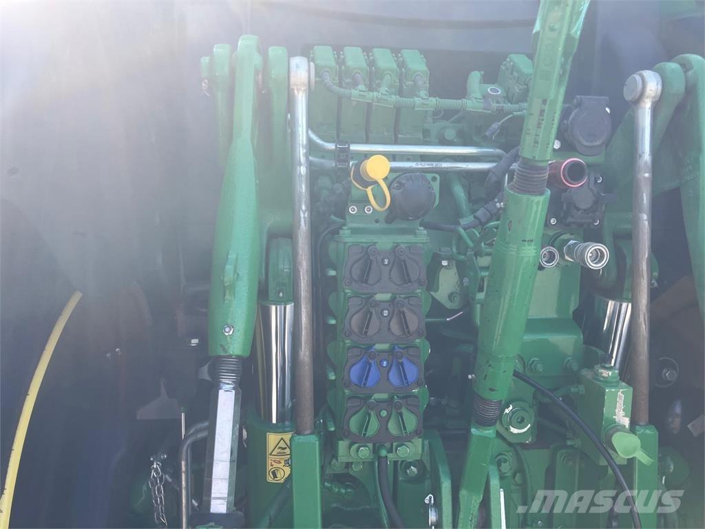 John Deere 6R 155 Traktoren