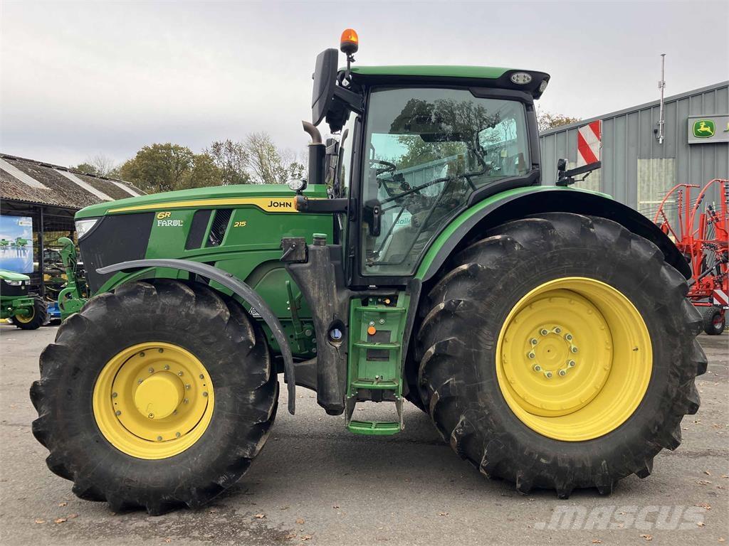 John Deere 6R 215 Traktoren