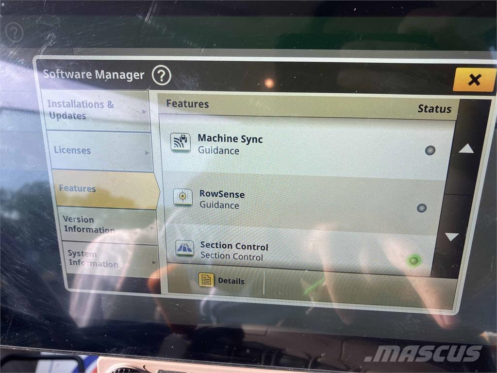 John Deere 6R 215 Traktoren