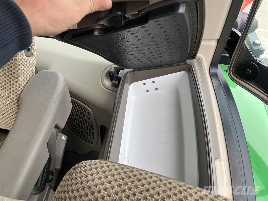 John Deere 6R 250 Traktoren