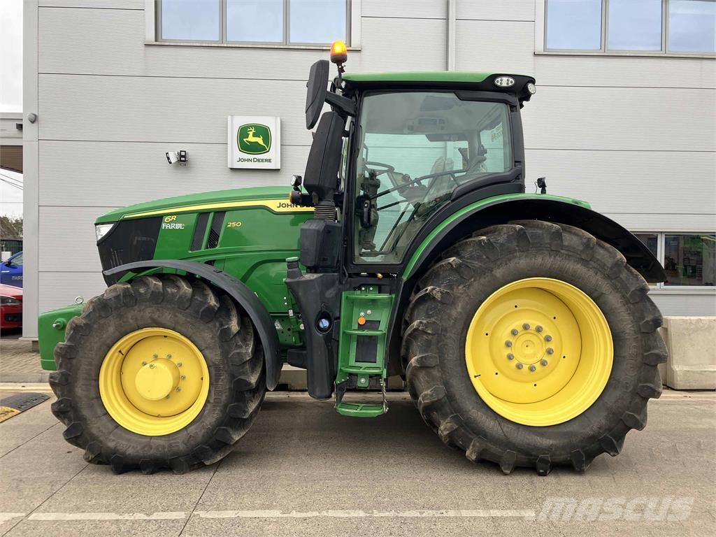 John Deere 6R 250 Traktoren