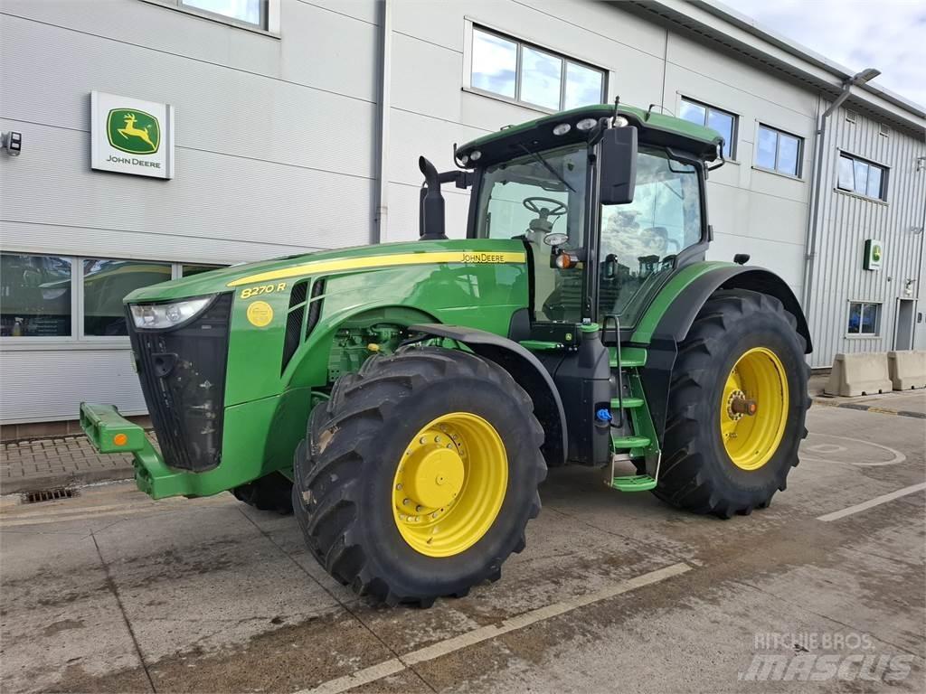 John Deere 8270R Traktoren
