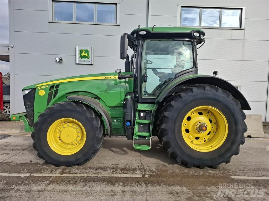 John Deere 8270R Traktoren