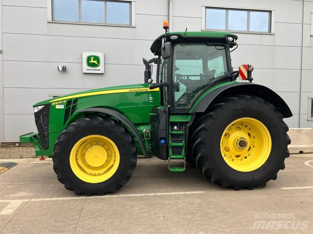 John Deere 8400R Traktoren