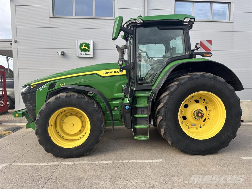 John Deere 8R 370 Traktoren