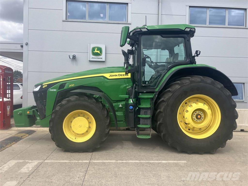 John Deere 8R 370 Traktoren