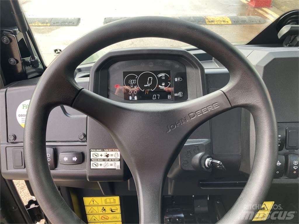 John Deere XUV875M Arbeitsfahrzeuge