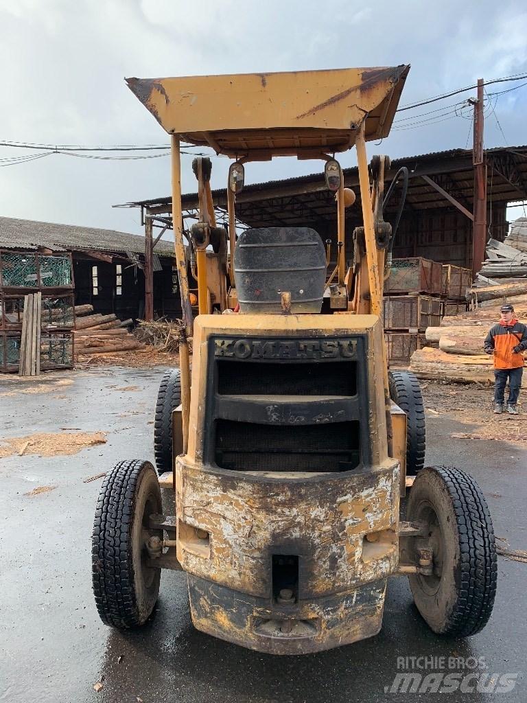 Komatsu SD25-1 Schubmaststapler