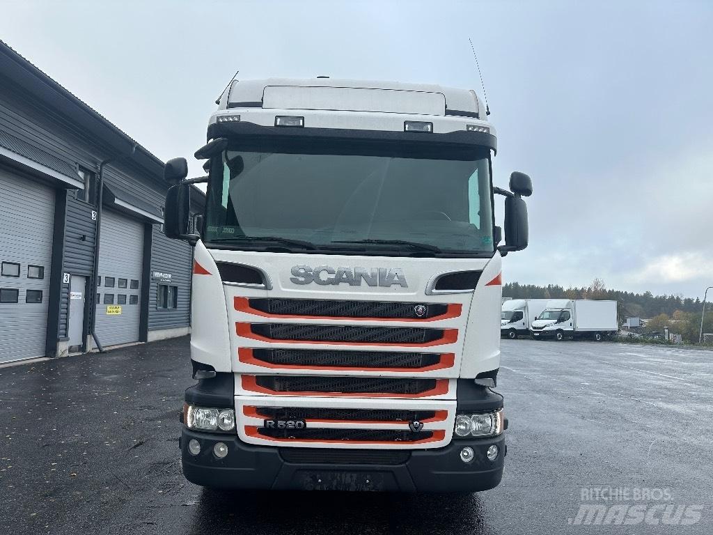 Scania R520 8x2/4 Absetzkipper