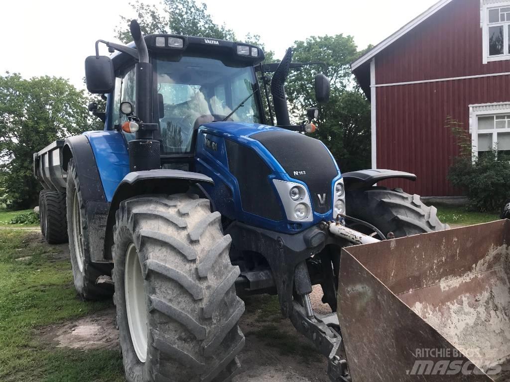 Valtra N 163 Traktoren