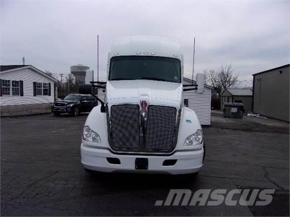 Kenworth T680 Sattelzugmaschinen