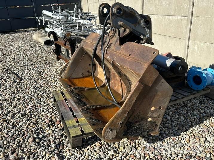 Komatsu PW160-7EO Tieflöffel