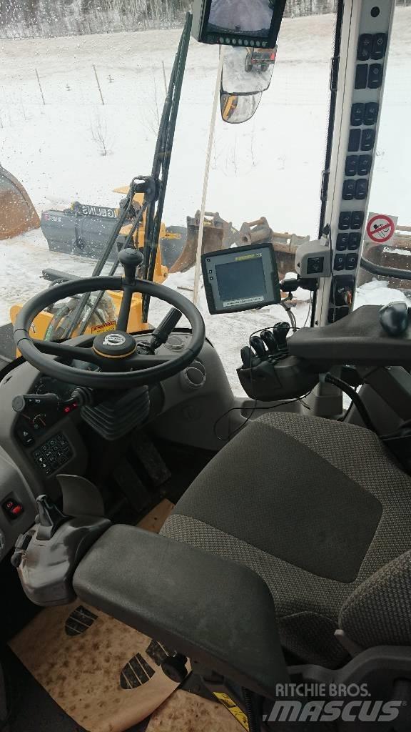 Volvo L120H, UTHYRES Radlader