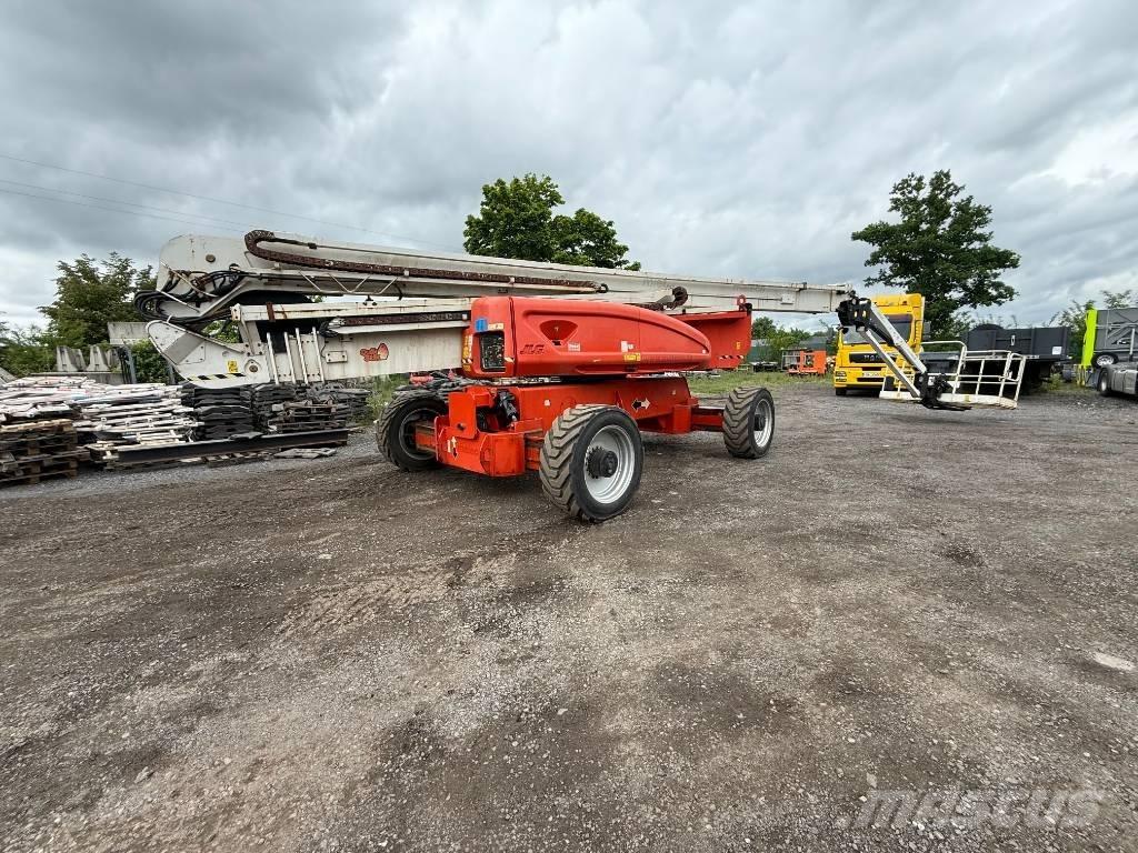 JLG 1250 AJP Gelenkteleskoparbeitsbühnen