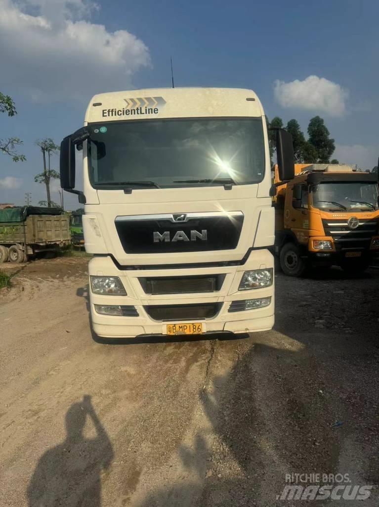 Sitrak SINOTRUCK 4x2 Sattelzugmaschinen
