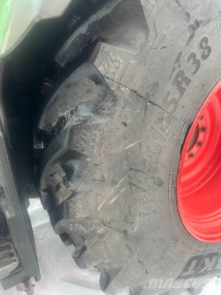 Fendt 824 Vario Traktoren