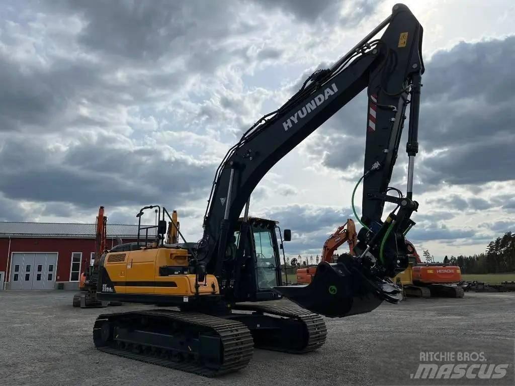 Hyundai HX 220 Raupenbagger