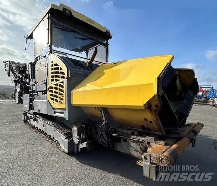 Bomag BMF 2500 S Strassenfertiger