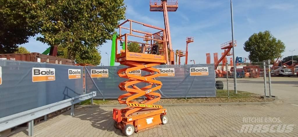 SkyJack SJIII 3219 Scheren-Arbeitsbühnen