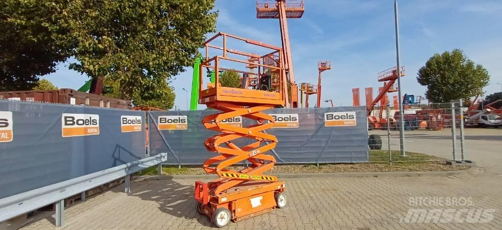 SkyJack SJIII 3219 Scheren-Arbeitsbühnen