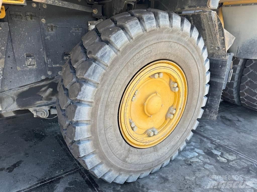 Komatsu HD405-7 Minidumper