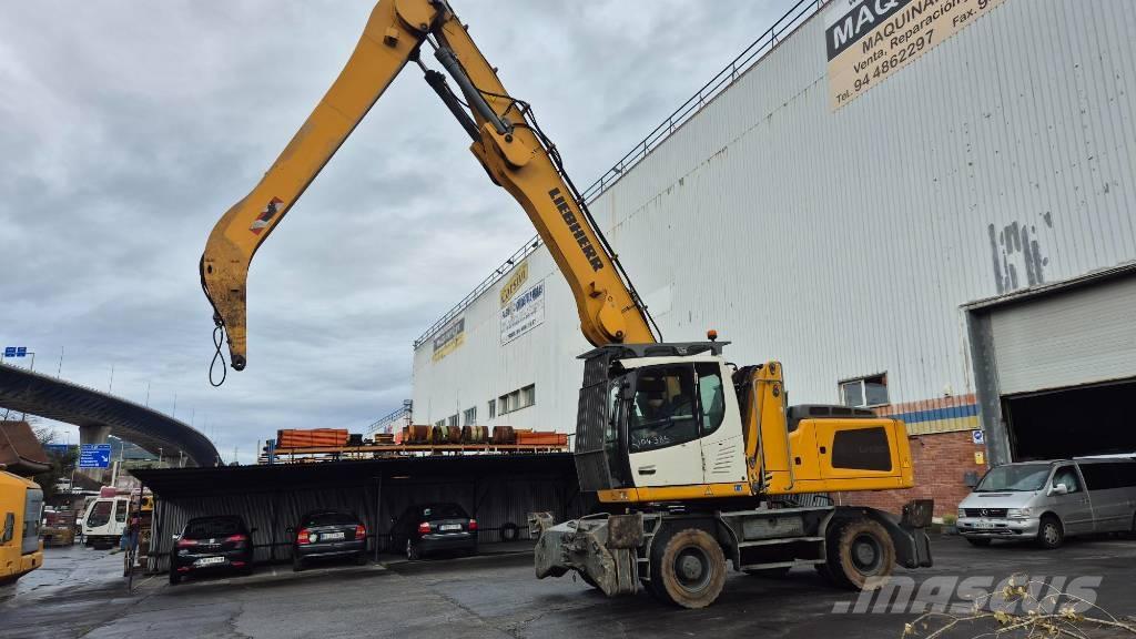 Liebherr LH 30 M Materialumschlag