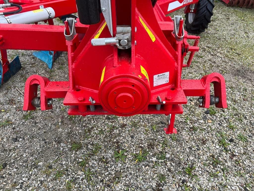 Ovlac Mini NH 7+2 Wendepflüge