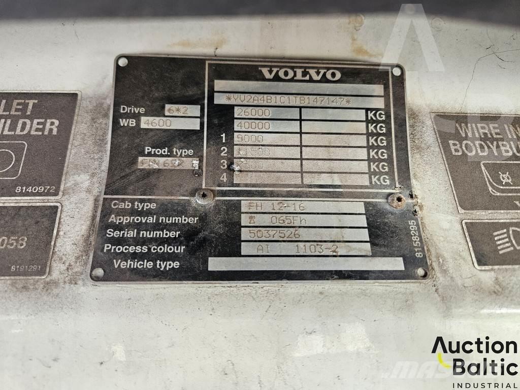 Volvo FH12 Pritschenwagen/Pritschenwagen mit Seitenklappe
