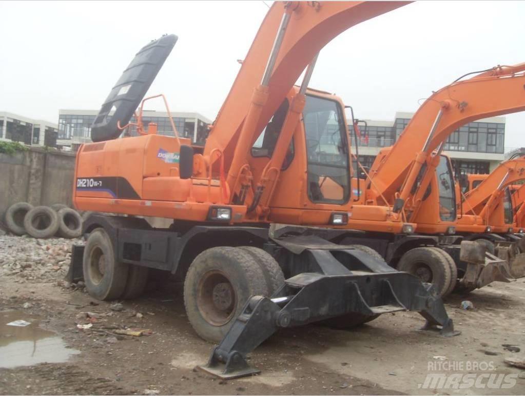 Doosan DH 210 W-7 Mobilbagger
