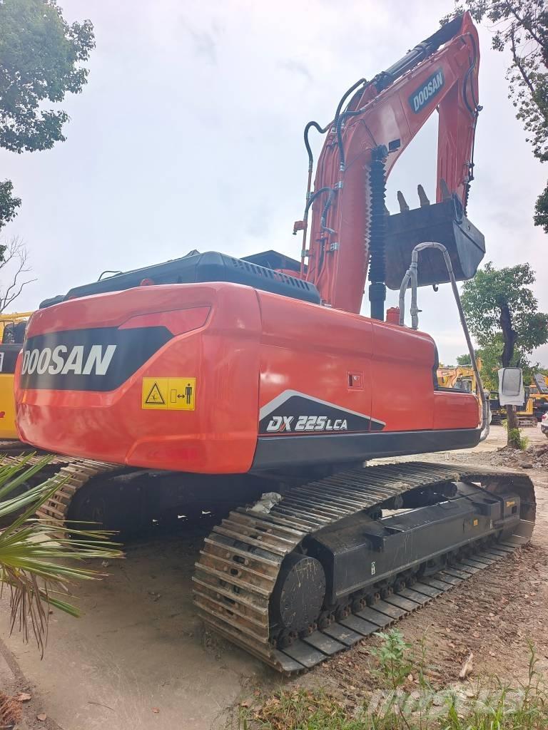 Doosan DX 225LC-9C Raupenbagger